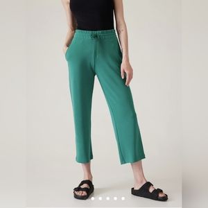 Athleta Seasoft Straight Pant in Emerald Green, XS